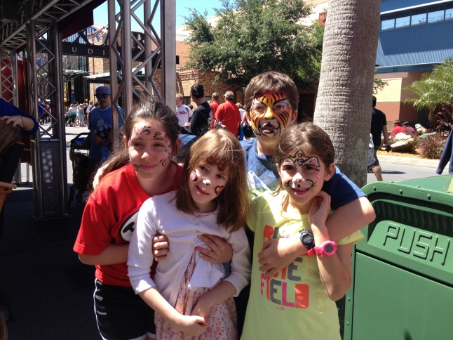 Face painting with Canon, Kate and cousin Isabella!
